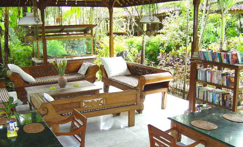 Bumi Ayu Hotel 3*